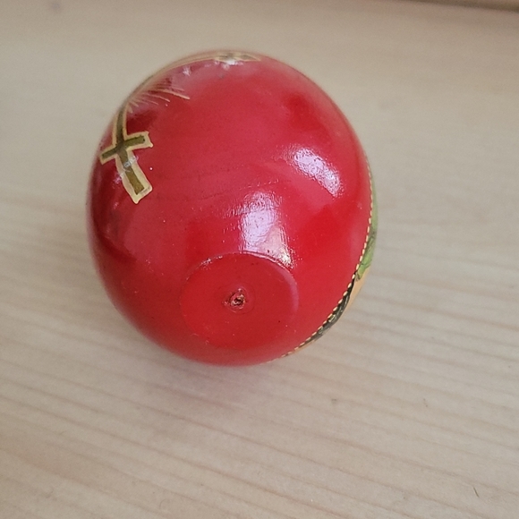 Vintage Wood Painted Religious Egg Ornament - Picture 3 of 4